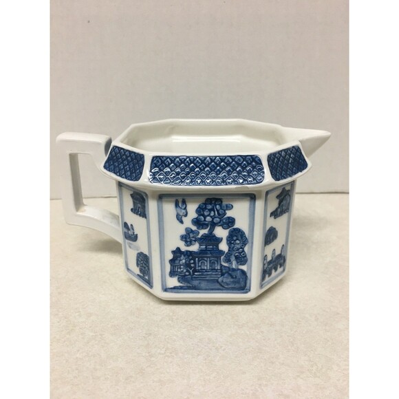 Willow Blue Collectables By Christopher Johnson England Series 9 Creamer - Picture 3 of 10